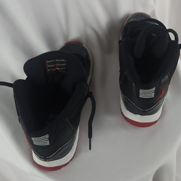 Air Jordan 11 Retro Pre-School Bred 2019 - Picture 6 of 7